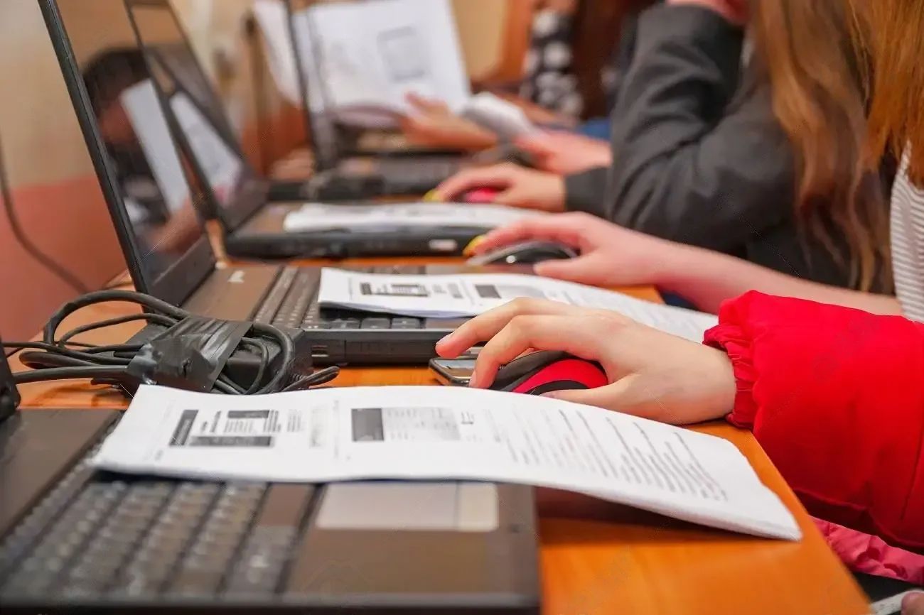 افتتاح دورات تعليمية جديدة في المركز